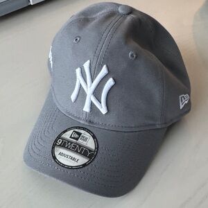 New Era Gray New York Yankees Cap with White Embroidery